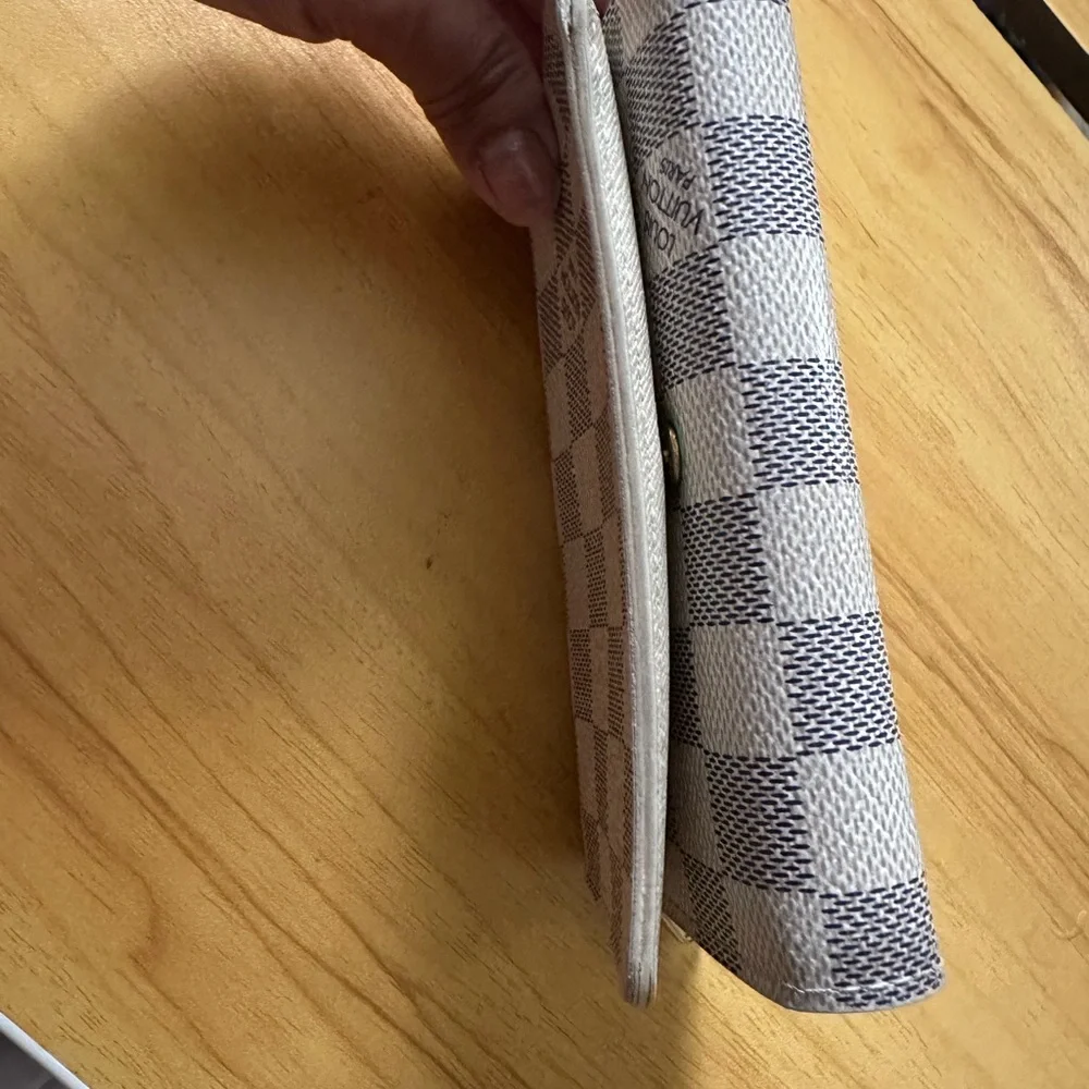 𝓛𝓸𝓤𝓘𝓢 𝓥𝓤𝓘𝓽𝓽𝓸𝓝 Tresor Wallet - Picture 6 of 16